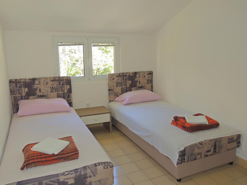 Guest House Jelena Budva Extérieur photo