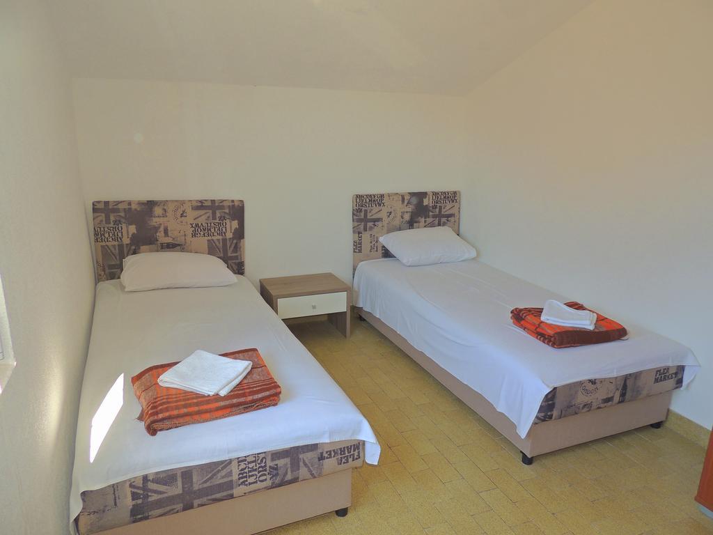Guest House Jelena Budva Extérieur photo