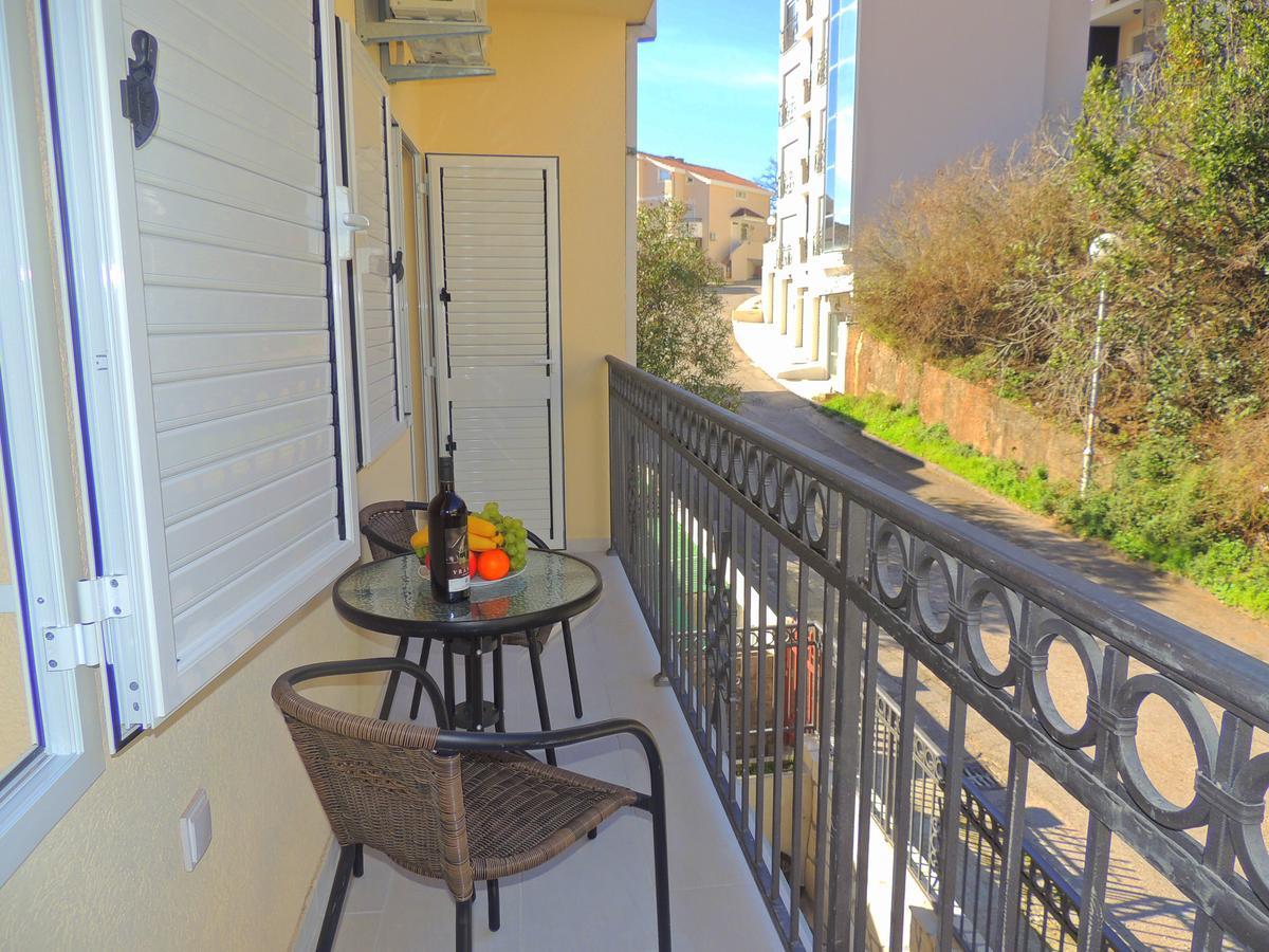 Guest House Jelena Budva Extérieur photo