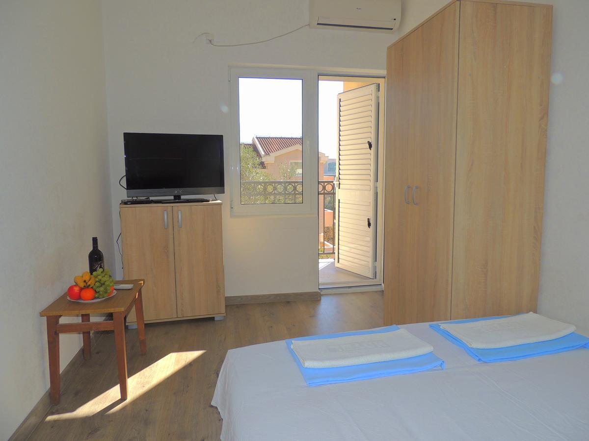 Guest House Jelena Budva Extérieur photo